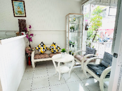 Ree House - image 5