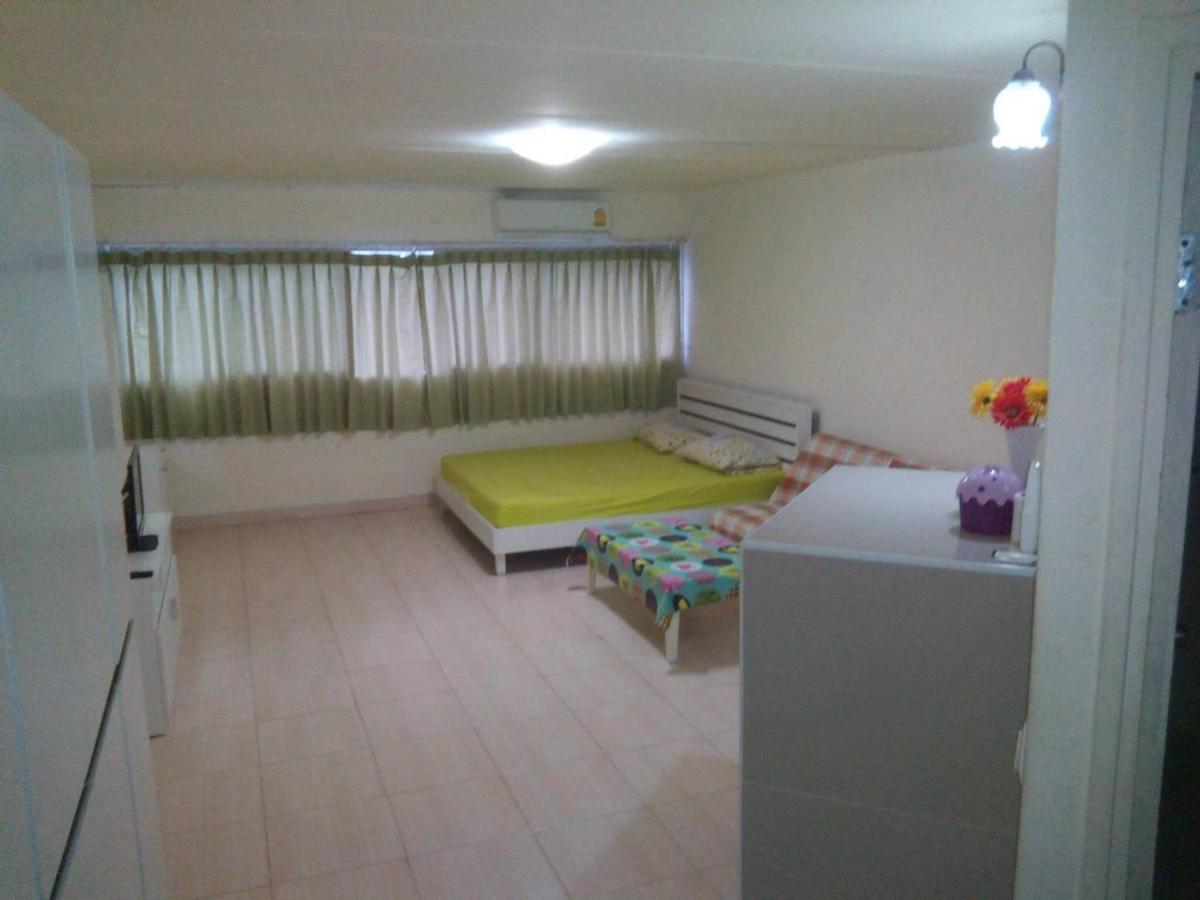 Room in Apartment - Airport Transfer Bangkok apartment - main image
