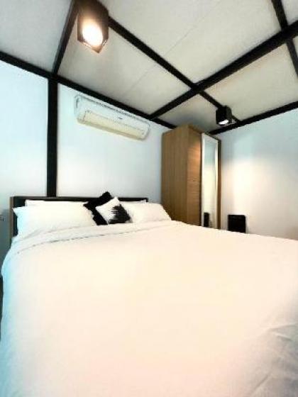 Peaceful & Contemporary Duplex Escape - image 15