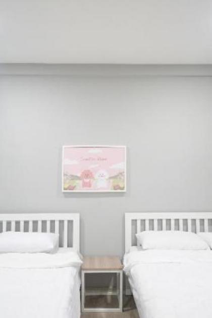 So-K Homey 3 min from MRT / 4th Floor (Grey No.2)x - image 7