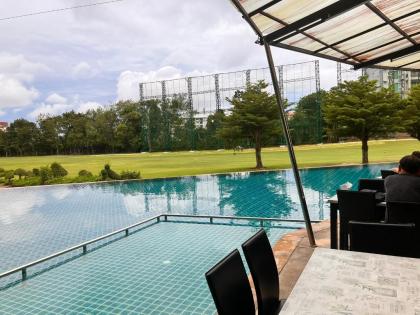 1 BR Par Phuket Deluxe Single Bed Kathu Phuket - image 12