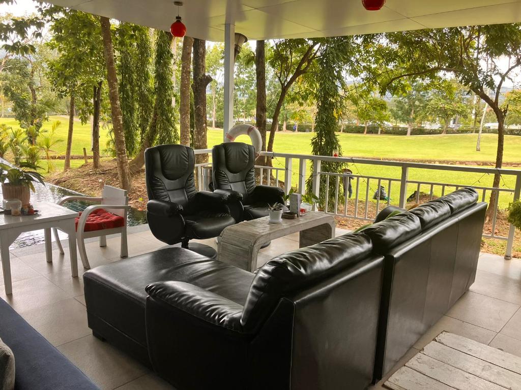 1 BR Par Phuket Deluxe Single Bed Kathu Phuket - image 3