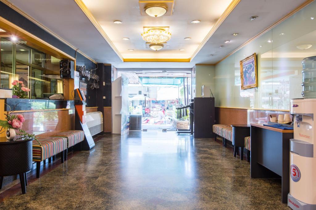 Hotel Grand Mandarin Latphrao 130 - image 2