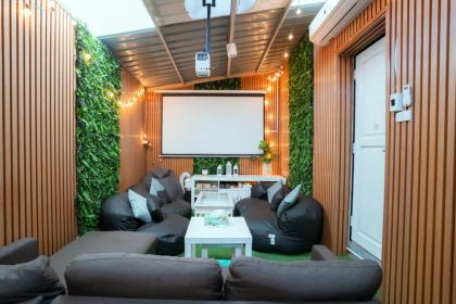 Ekkamai Buds & Beds - 420 Hostel - image 6