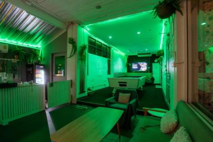 Ekkamai Buds & Beds - 420 Hostel - image 8