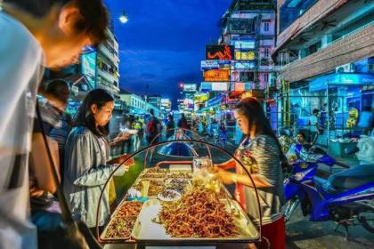 wonderful hostel khaosan - image 5