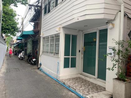Green Apple Hostel Khaosan - image 8