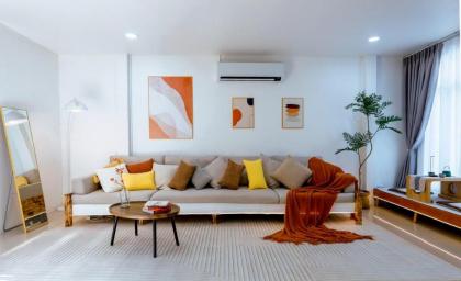 RR Bespoke Urban Villa/Downtown/JODD FAIRS - image 10
