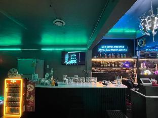 Doctor Alien Hostel - image 2
