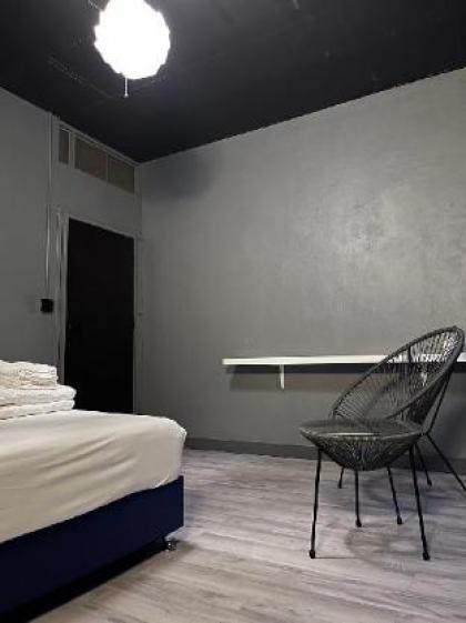 Doctor Alien Hostel - image 4