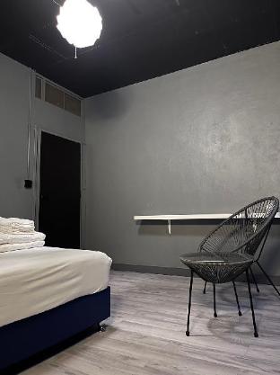 Doctor Alien Hostel - image 4