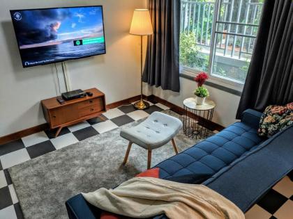 EntireSingleHouse 2br 400m-MRT HuaiKwang 2carpark - image 16