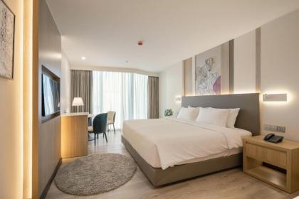 Shenzhen Tower Hotel - image 2