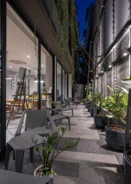 Cozy 4BR vacation home - Steps from Siam Paragon - image 12