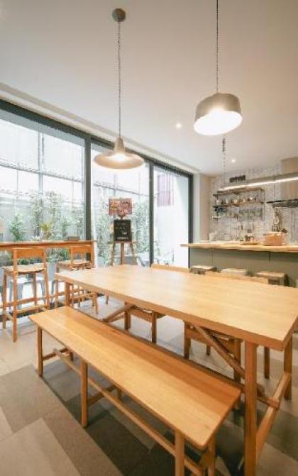 Cozy 4BR vacation home - Steps from Siam Paragon - image 13