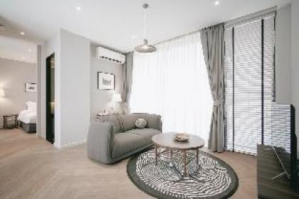 Cozy 4BR vacation home - Steps from Siam Paragon - image 6