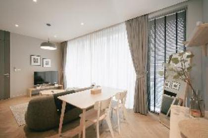 Cozy 4BR vacation home - Steps from Siam Paragon - image 8
