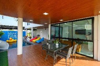 รังสิตพูลวิลล่า ริมน้ำคลอง4  PoolVilla Rangsit