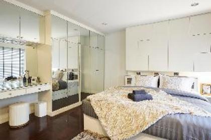 Thong Lor8 Urban Home Luxuary 4-Story Residential - image 8