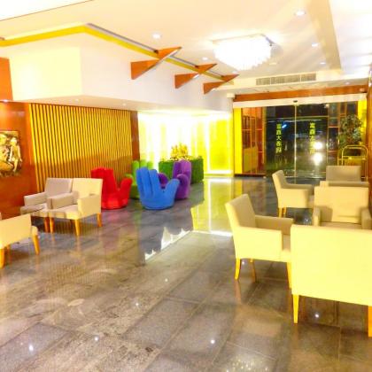 Pohseen Grand Palace Hotel - image 13