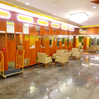 Pohseen Grand Palace Hotel - image 14