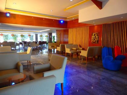 Pohseen Grand Palace Hotel - image 15