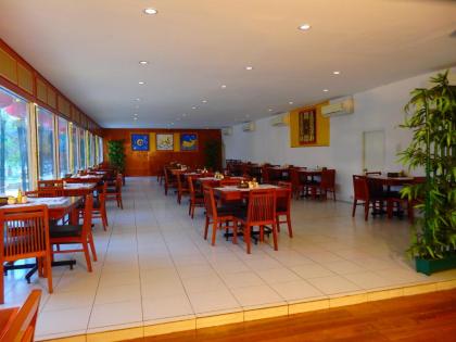 Pohseen Grand Palace Hotel - image 18