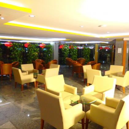 Pohseen Grand Palace Hotel - image 3