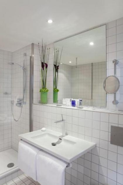 art'otel Berlin Mitte powered by Radisson Hotels - image 13