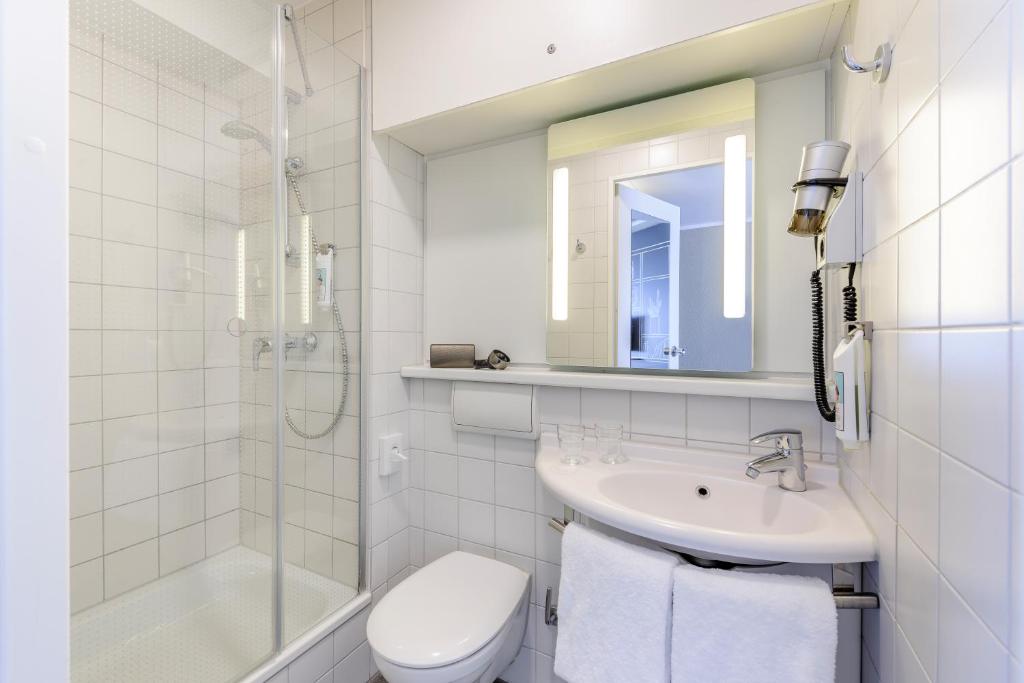 ibis Hotel Berlin Mitte - image 2