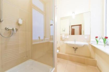 Hotel & Apartments Zarenhof Berlin Mitte - image 17