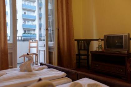 Hotel Pension Bernstein am Kurfürstendamm - image 20