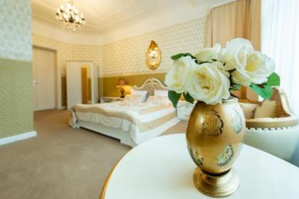 Hotel Pension Dahlem - image 11