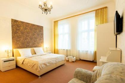 Hotel Pension Dahlem - image 12