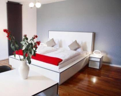 Karlito Apartmenthaus - image 1