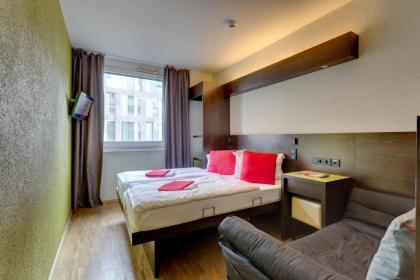 Meininger Hotel Berlin Hauptbahnhof - image 17