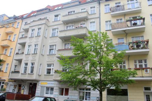 Pension Central Hostel Berlin - main image