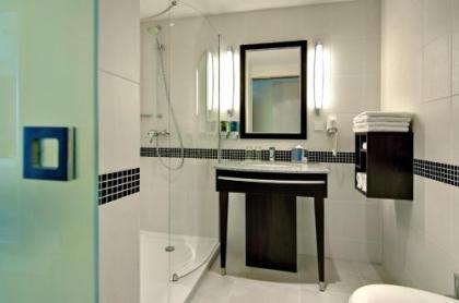 Hampton By Hilton Berlin City West - image 10