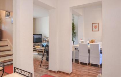 Beautiful home in Berlin with 2 Bedrooms and Internet - image 13