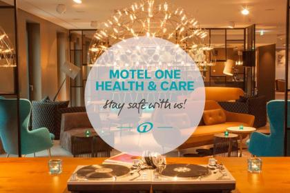 Motel One Berlin-Potsdamer Platz - image 1
