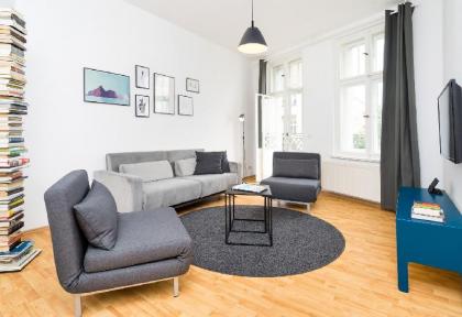 two Bedroom  95 sqm Apartment with two Balconies Berlin 