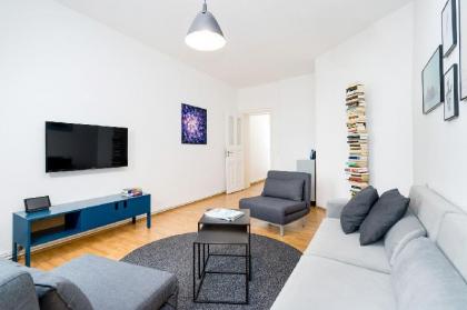 Two-Bedroom & 95 sqm Apartment with Two-Balconies - image 2
