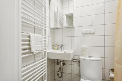 Beautiful 1 Bedroom apartment in Charlottenburg - image 16