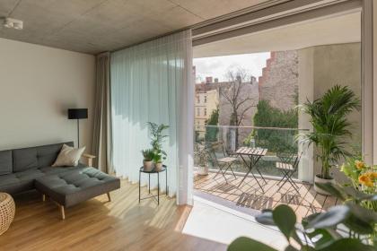 Carlotta Apartments - image 25