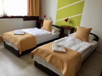 Hotel Gloria Budapest City Center - image 9