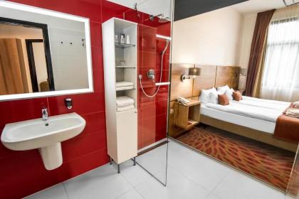 Rubin Wellness&Conference Hotel - image 15