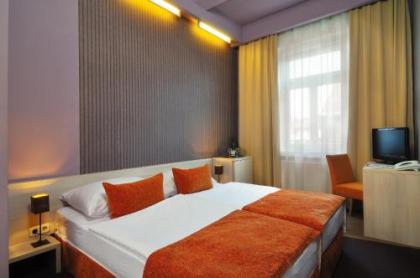 Star City Hotel - image 14