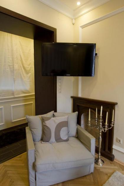 Elisabeth Bridge Apartmans - image 16