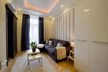 Elisabeth Bridge Apartmans - image 4