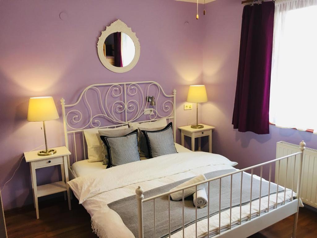 Shantee House - image 4